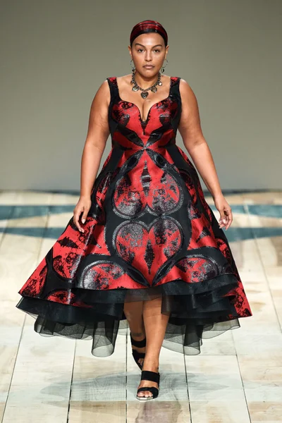 Look 39